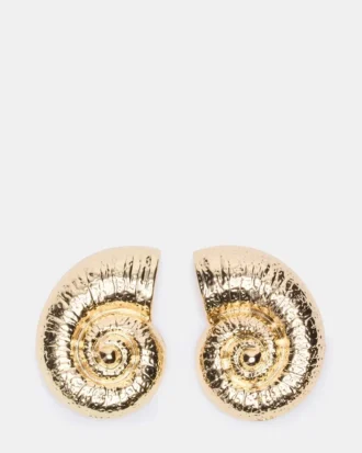 Boucles d&rsquo;oreilles en forme de coquillage dorées
