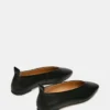 Cuir noir chic