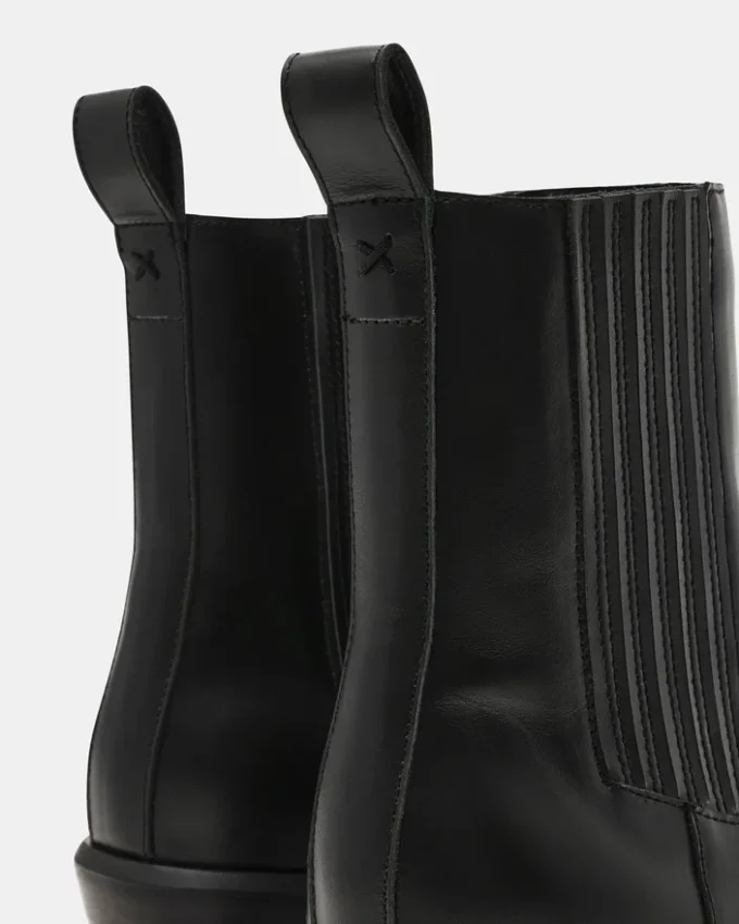 Cuir noir Darsen