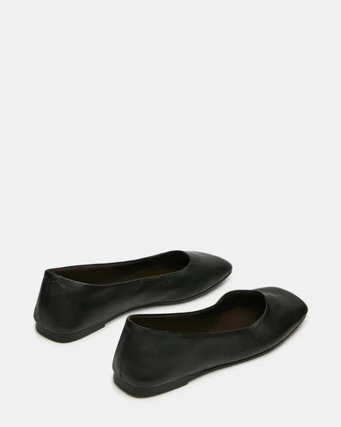 Cuir noir Nurture