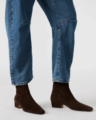 Daim marron chocolat poussiéreux