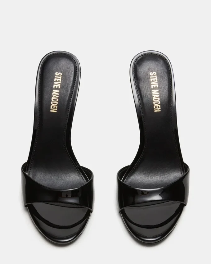 Davina en vernis noir Davina en vernis noir