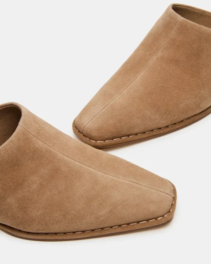 Dessa en daim taupe Dessa en daim taupe