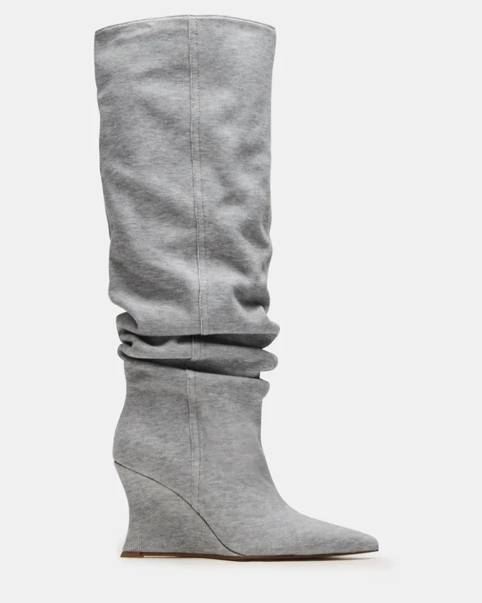 Distortion en tissu gris