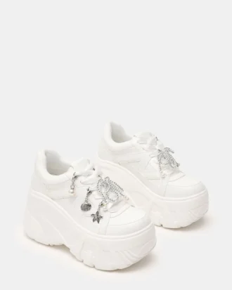 Fifi White Fifi White