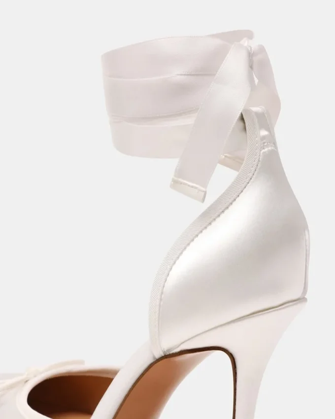 Larina en satin ivoire