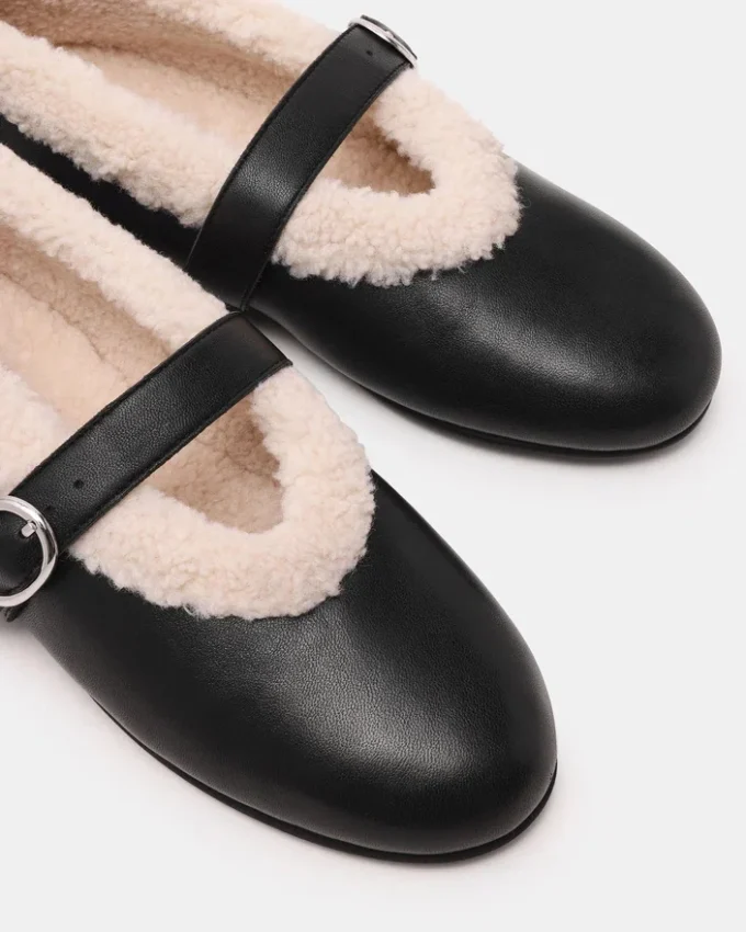 Lodge en cuir noir Lodge en cuir noir