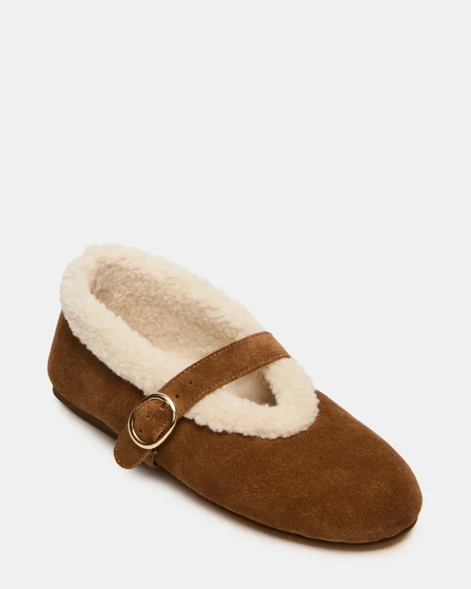 Lodge en daim marron Lodge en daim marron