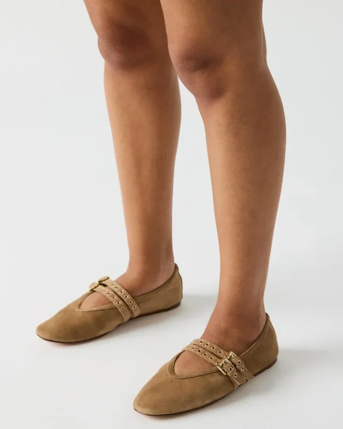 Lydia Taupe perforée Lydia Taupe perforée