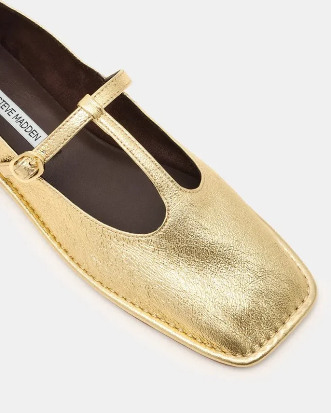 Macbeth en cuir doré