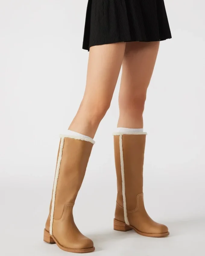 Riggs en cuir banane et fausse fourrure