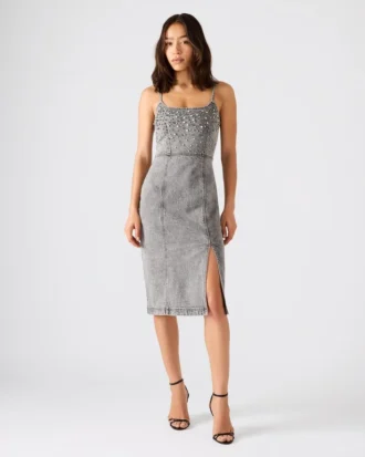 Robe en denim Giselle ornée, couleur Fog Robe en denim Giselle ornée, couleur Fog