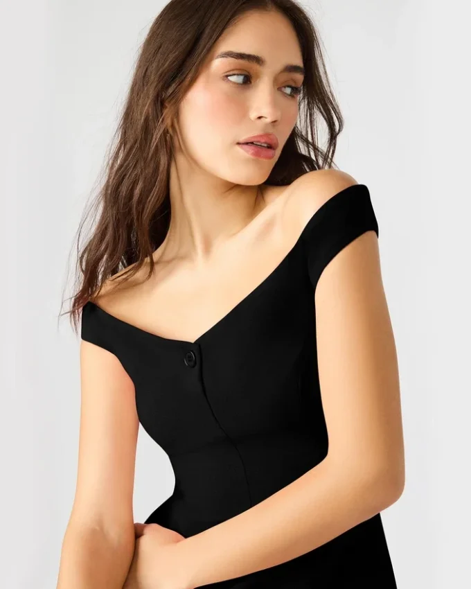 Robe Yana noire Robe Yana noire