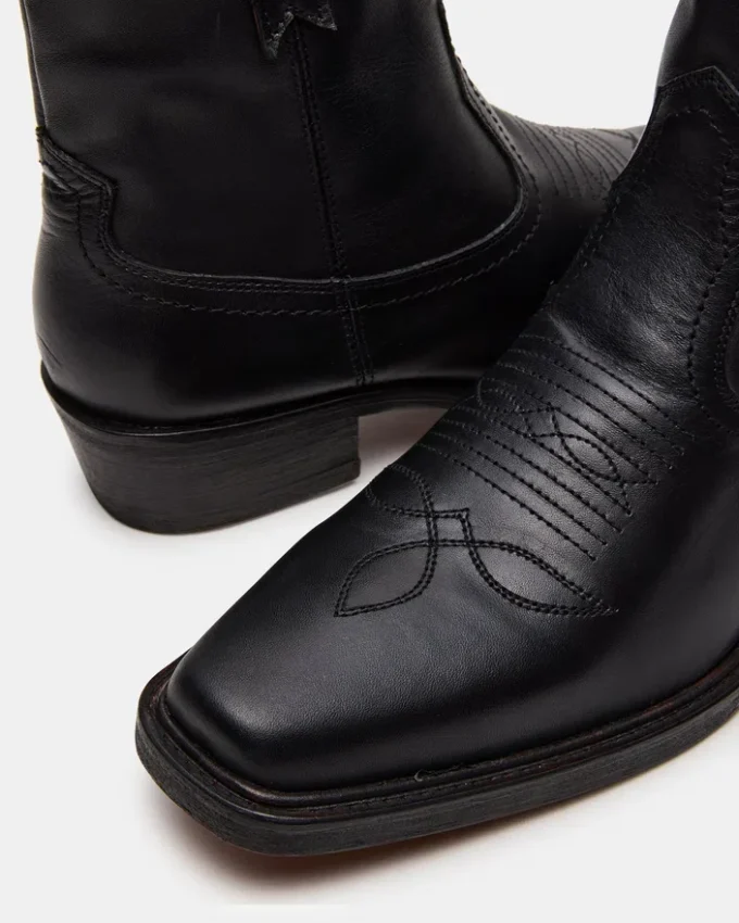 Sanderson en cuir noir