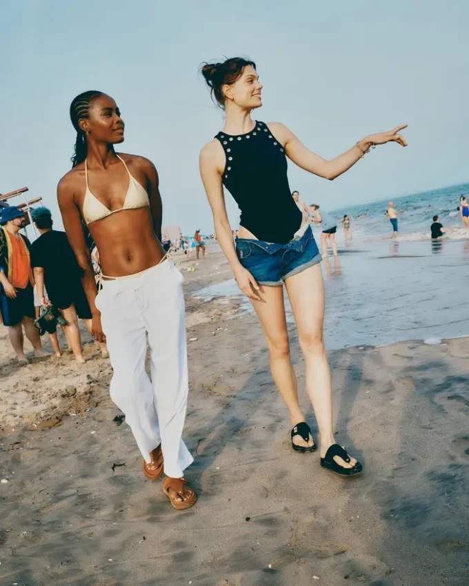 Body Nico à œillets noir Body Nico à œillets noir