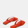 Trella en vernis rouge-orange Trella en vernis rouge-orange
