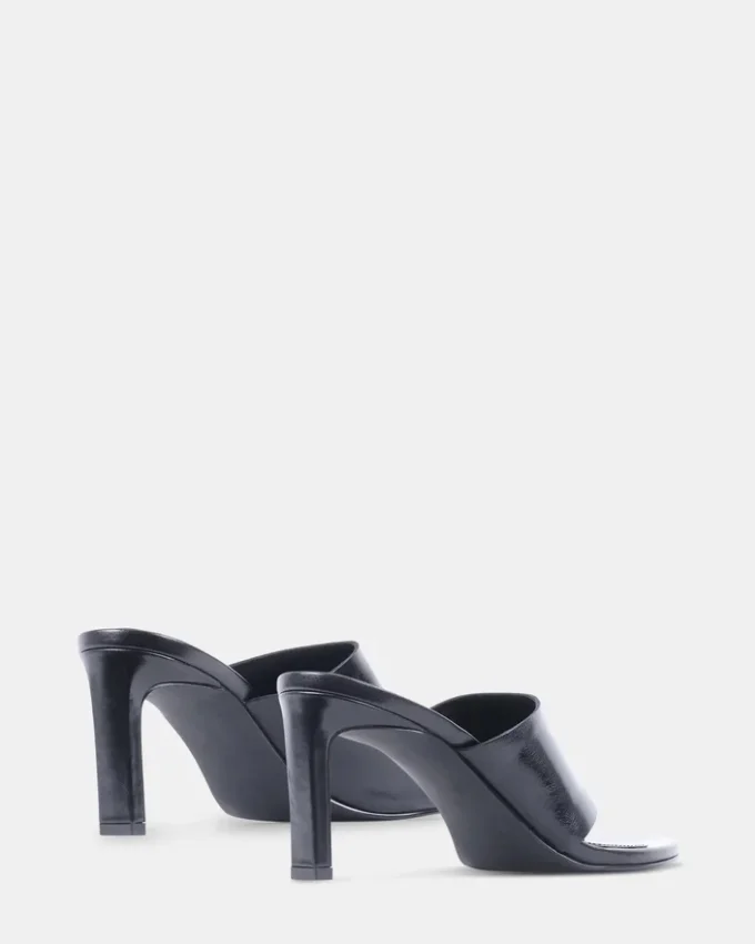 Valentin en cuir noir